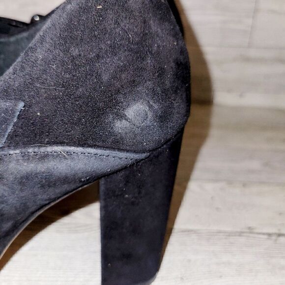 Vince Camuto black suede peep toe mary jane pump/heel.  ^ - Picture 5 of 10